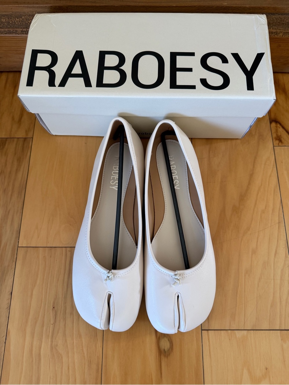 RABOESY Tabi Ballet Flats ,Split-Toe, size 40 ( US10) Women's NWT